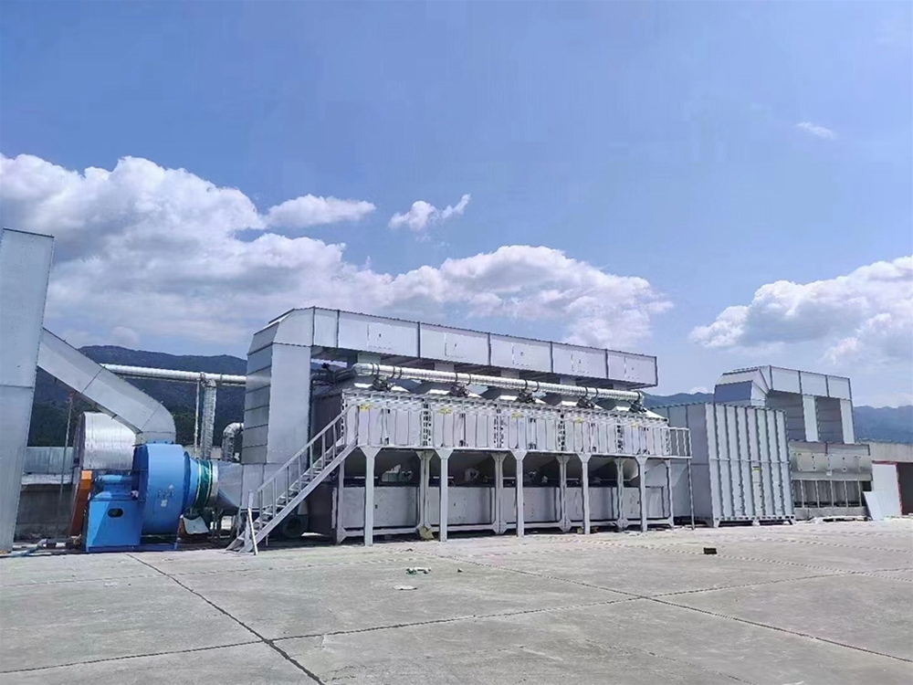 催化燃燒安裝現(xiàn)場